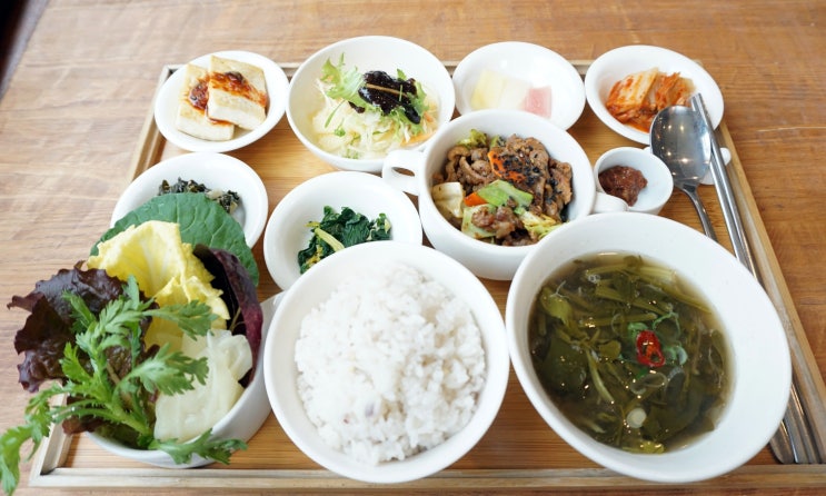  아산 먹거리 풀담에서 건강하게 점심식사를 했어요