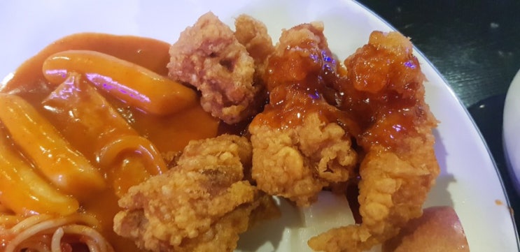  점심뷔페 언더그라운드 무제한 치킨