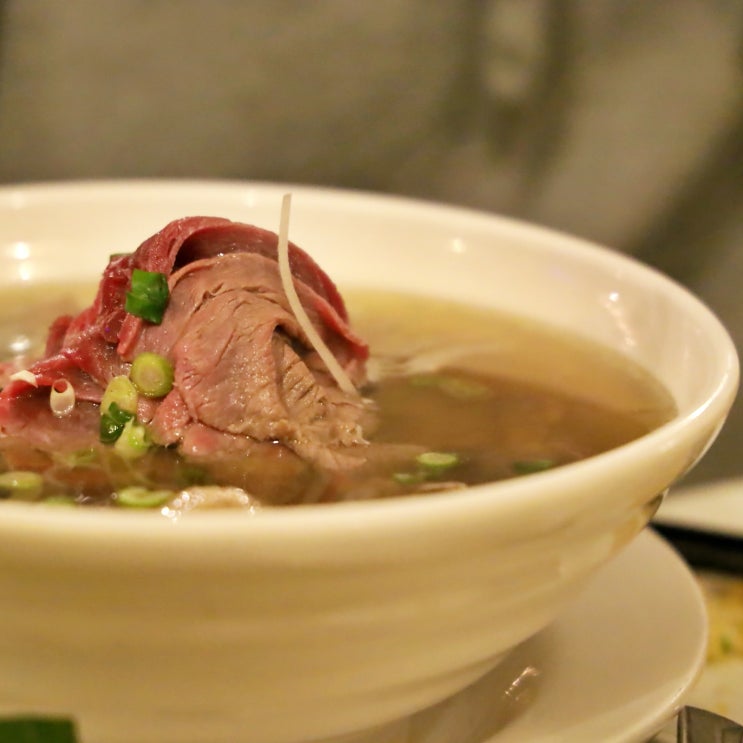 [토론토 맛집]이국적인 현지 분위기와 맛까지, 쌀국수 맛집 "Pho Ngoc Yen Restaurant"