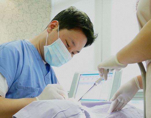  수술 없이 구강전정술로 잇몸성형하는 방법?