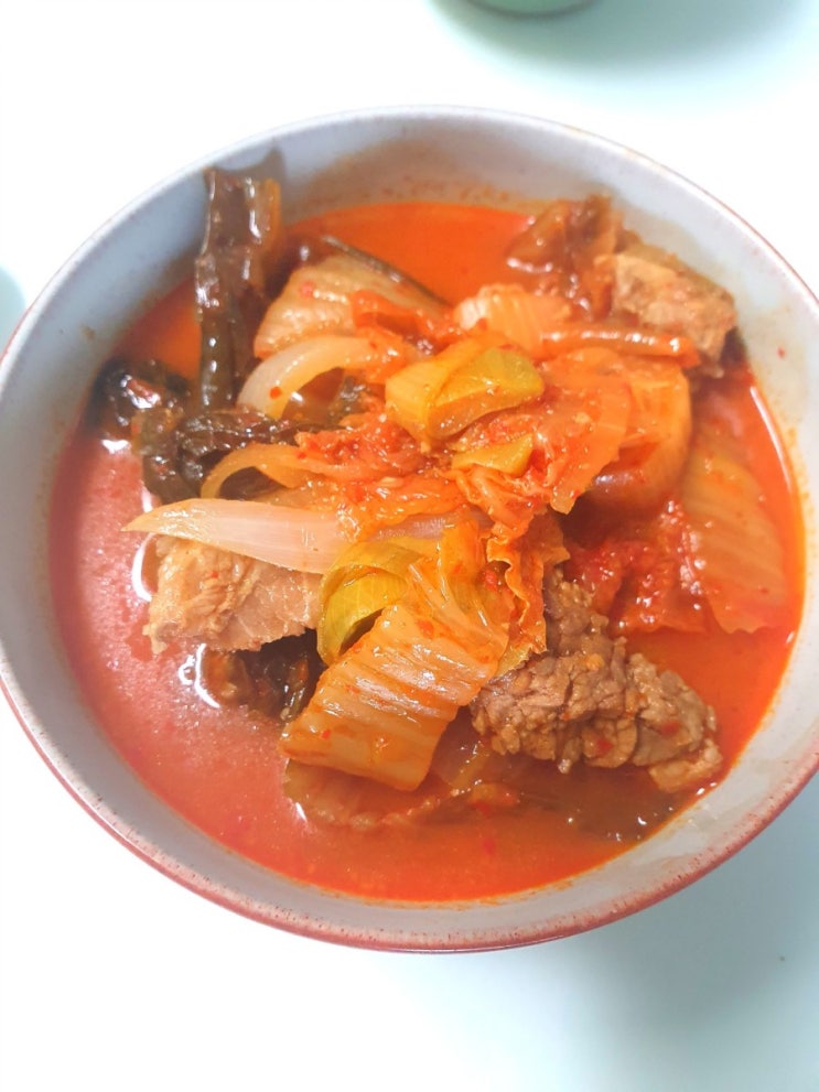  돼지고기김치찌개 만들기 (feat. 오겹살)