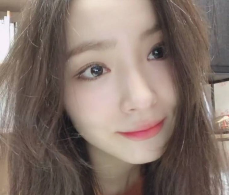 신세경 유튜브 미모 근황 : 얼굴이 컨텐츠다 신세경 유튜브 미모 근황 : 얼굴이 컨텐츠다