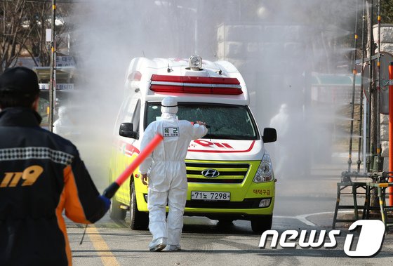 '선(先) 화장, 후(後) 장례' 쓸쓸한 코로나 '죽음'…장례 안하기도 '선(先) 화장, 후(後) 장례' 쓸쓸한 코로나 '죽음'…장례 안하기도