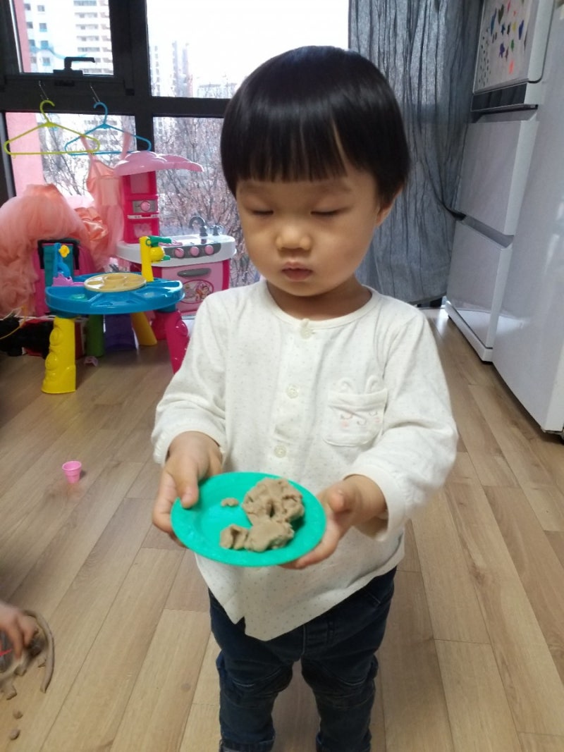 집콕놀이 _ 굳지않는 점토 "이야코유토" 점토놀이