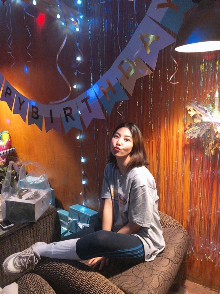  생일축하파티로 찰떡인 이태원 더 방갈로 카페 #퍼플라이프