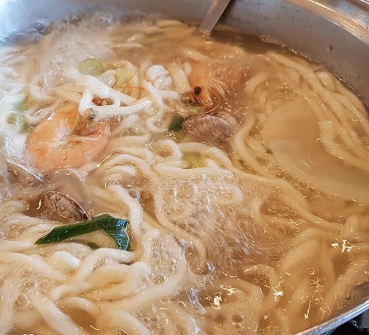  #경기도#부천#홍두깨칼국수#경기도맛집#칼국수맛집#오늘저녁은칼국수?!#궁금하다면#️