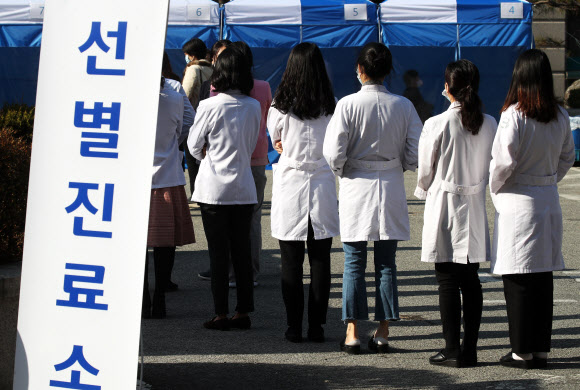 분당제생병원 의료진 등 3명 추가 확진…33명으로 늘어... 분당제생병원 의료진 등 3명 추가 확진…33명으로 늘어...
