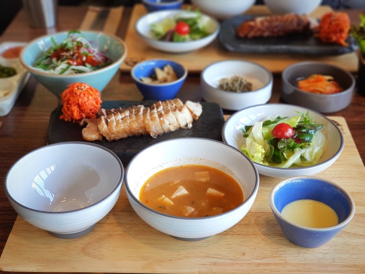 비전동맛집, 소사벌 점심은 '여기화덕'에서 보쌈정식 드세요!