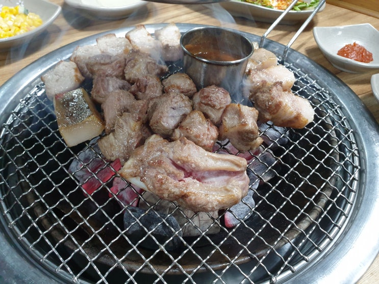  제주도 흑돼지 맛집 " 제주도 애월 정직한돈 본점 "