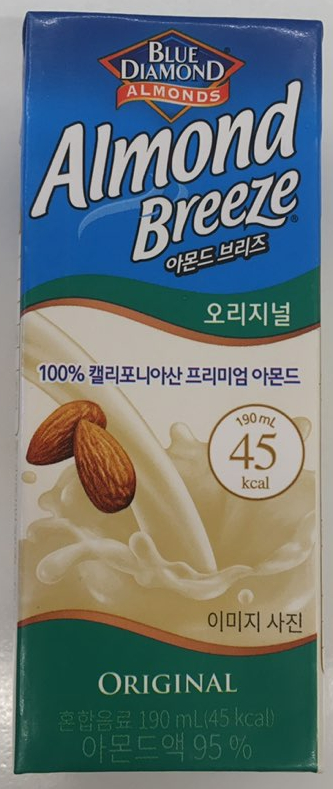  아몬드 브리즈