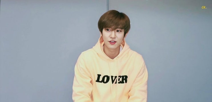 집에서 쉬고있는 엑소 찬열 근황사진 집에서 쉬고있는 엑소 찬열 근황사진