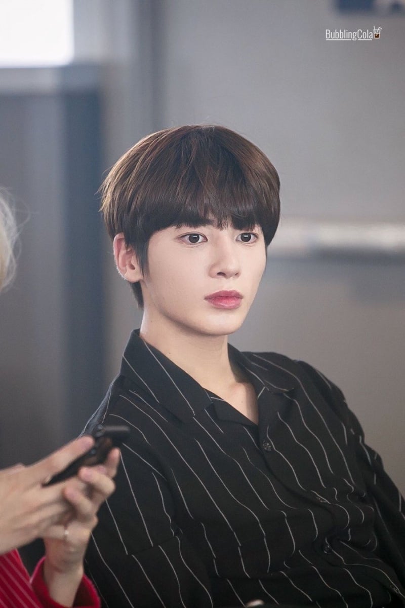 [잡담] 어제 강태현 시구 때 유독 데뷔 초 느낌나 | 인스티즈