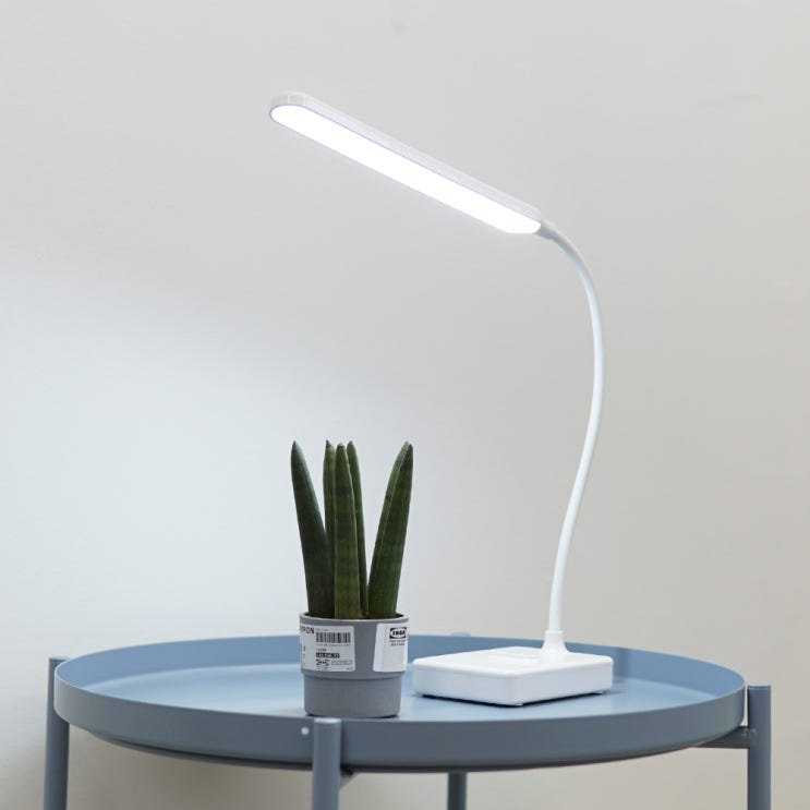 (로켓배송)파인블루 템프 LED 스탠드 1901, 화이트 추천해요 (로켓배송)파인블루 템프 LED 스탠드 1901, 화이트 추천해요