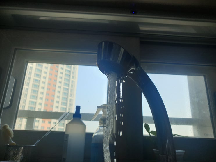  하수구에 물티슈가 가득 막혔어요