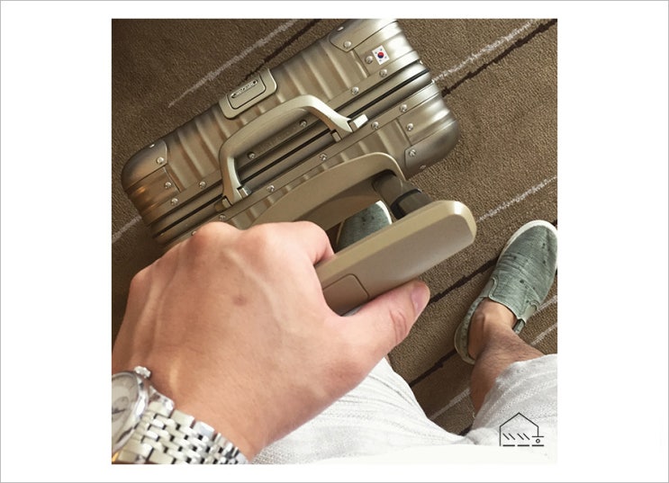  여행의 동반자 : 리모와 캐리어 RIMOWA TITANIUM LUGGAGE