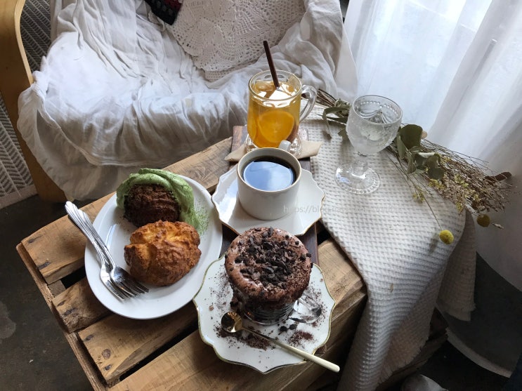 제주 카페 추천 : 애월 어떤 오후 초코 비엔나가 맛있는 분위기 좋은 카페