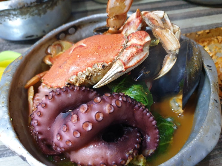  제주도 라면 맛집?? 진짜 일까?? 솔직한 식사 후기 " 가성비 좋은 애월 노라바 "