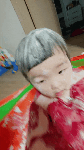  13개월아기놀이 전분놀이 치우기 힘드네요