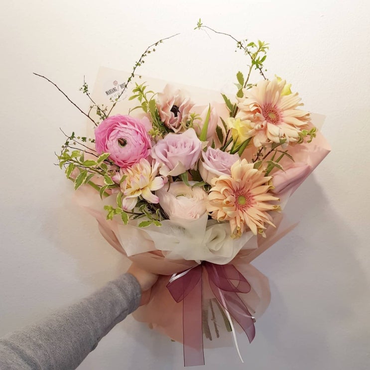  [MARIANGROSE] 핑크&연보라 기본사이즈 꽃다발, 여자친구 꽃다발, 기념일 꽃선물 - 연남동꽃집, 홍대꽃집, 상암동꽃집