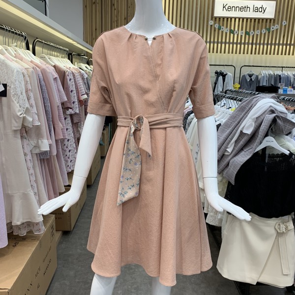   케네스레이디 벨트장식 플레어 원피스EWOPIE0100