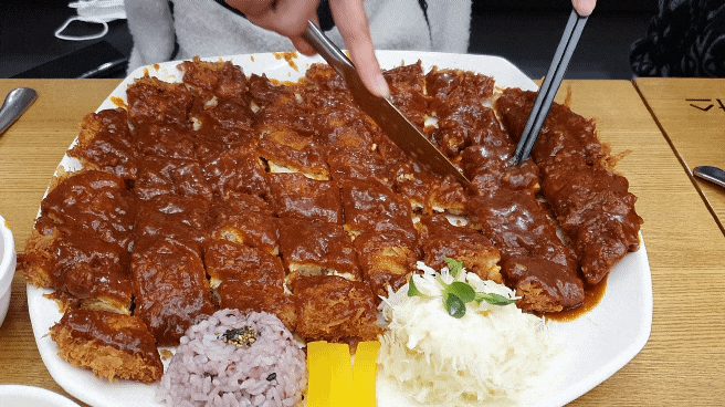  믿고 먹는 홍익돈까스 [여수점] 인증된 돈까스맛집
