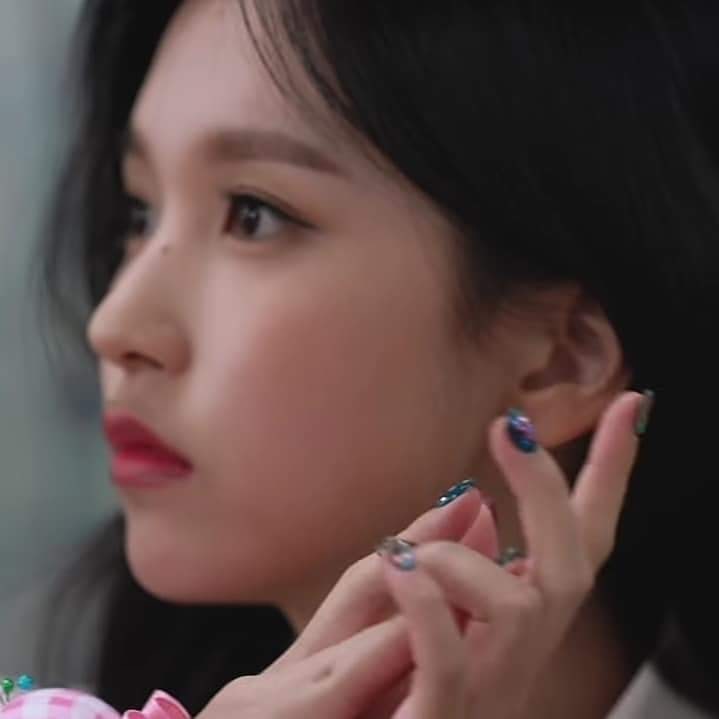 TWICE Mina's Side Profile Face