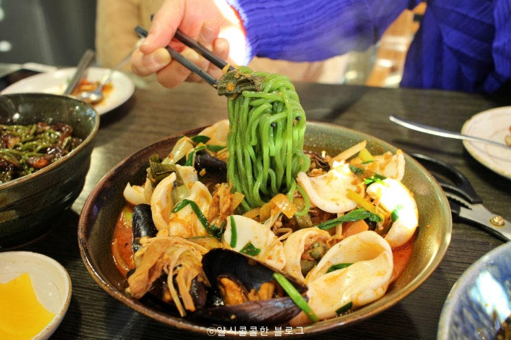 해물이 듬뿍 갑오징어짬뽕 맛있는 정왕동 중국집 더베이징
