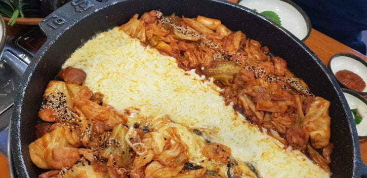  월평동 장인 닭갈비에서 점심(feat 후식은 맞은편 스타벅스)