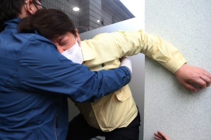 ê¶Œì˜ì§„ ëŒ€êµ¬ì‹œìž¥ ì´ì§„ë ¨ ì˜ì›ê³¼ ë§íƒ€íˆ¼ í›„ ì‹¤ì‹  í˜„ìž¬ ê±´ê°• ìƒíƒœ ì§€ë°©ì„ ê±° ìœ ì„¸ì¤' ì