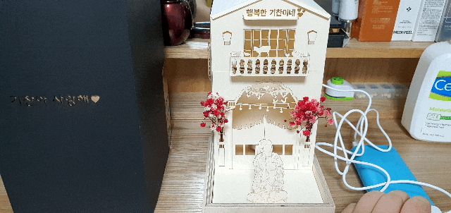  단 하나뿐인 기념일선물추천 밀리언스튜디오에서 커플, 가족, 부모님께 페이퍼 무드등을 선물해보세요 ~ 