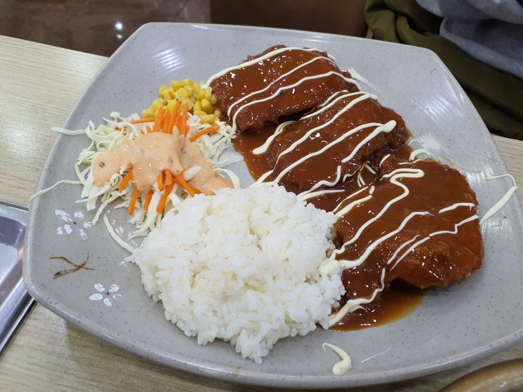  구월동 김밥천국 메뉴들이 모두 가성비 최고네요~