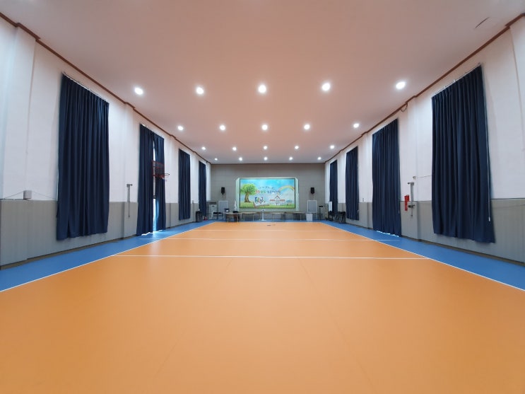  고창 성송초등학교 체육관 - 점탄성매트&안전 바닥매트&안전 보호벽매트(안전패딩) 설치