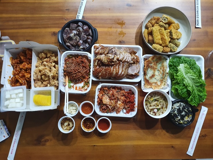  [아빠 일상] 친구 집 놀러 갔다 왔네요 배달음식 와구와구^^