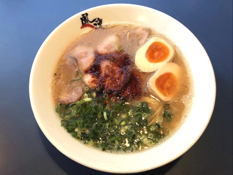  후쿠오카 로컬 맛집: 호우린의 돈코츠 라멘 찌~인한 국물 좋앙!