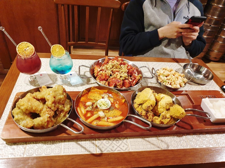 매운치킨 봉구통닭 건대점 분위기 맛 사로 잡았던 디진닭 매운치킨 봉구통닭 건대점 분위기 맛 사로 잡았던 디진닭