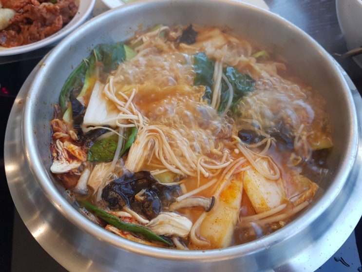  소고기 무한리필 코코샤브샤브 월남쌈 짱입니다!