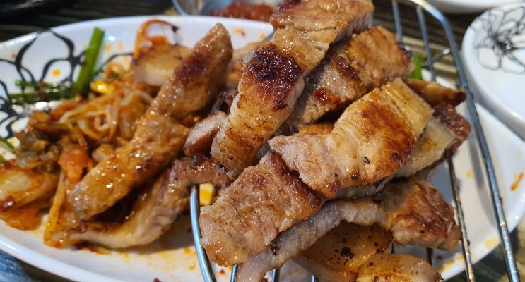  흑돼지솥뚜껑삼겹살에서 찾은 진접맛집