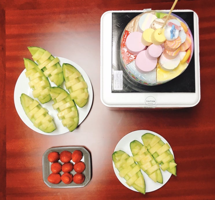  집에서 아빠 생신파티 :)