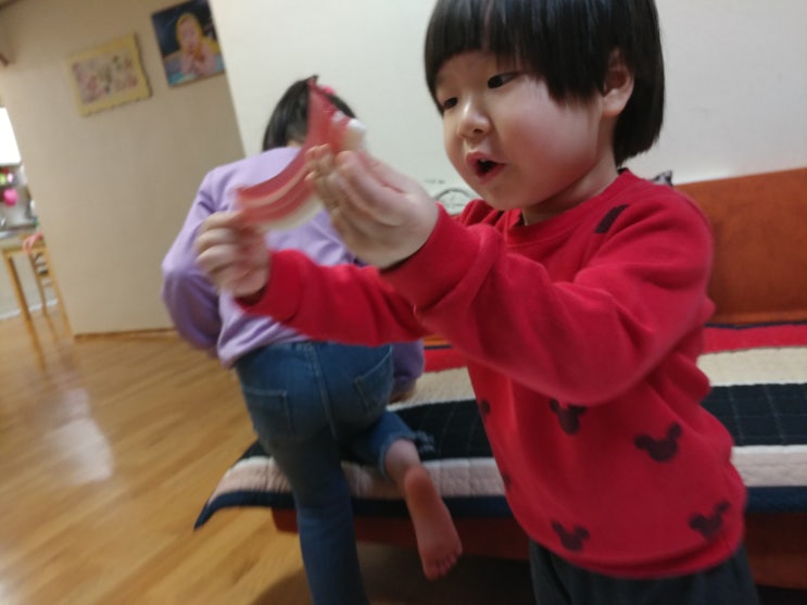  디담 삼겹살젤리 우리 아이들도 먹었다