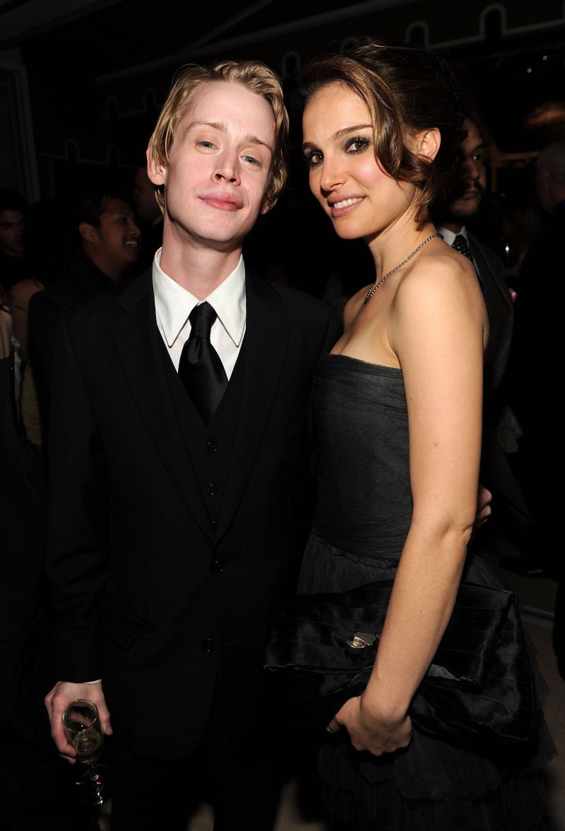 영화 나홀로집에 할리우드 아역배우 맥컬리 컬킨 근황 전 여자친구 애쉬튼 커쳐의 전 아내 밀라쿠니스, 결혼, : 네이버 블로그, image size:800x1175