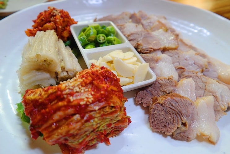 대전 비래동 맛집 명가네보쌈칼국수 맛이 엄청나다