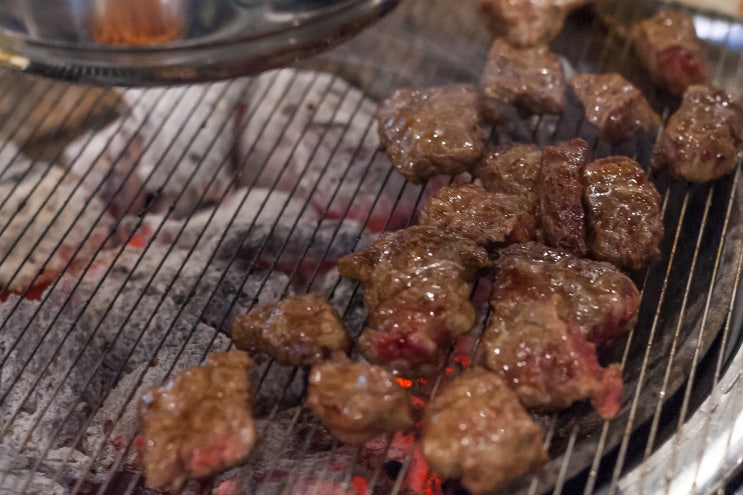  동덕여대 맛집 '더고집 월곡점에서 늑간살과 삼겹살'