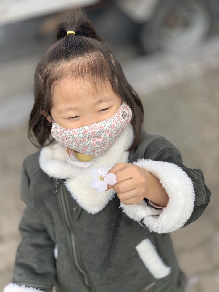  모두가 힘든 이 시점에 남들에게 조금이나마 도움이 될만한 일들이 무엇이 있을지 생각해봐요~