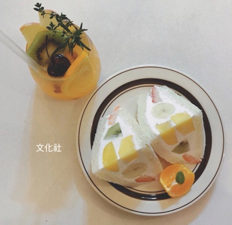  분카샤-후르츠산도(을지로3가역)
