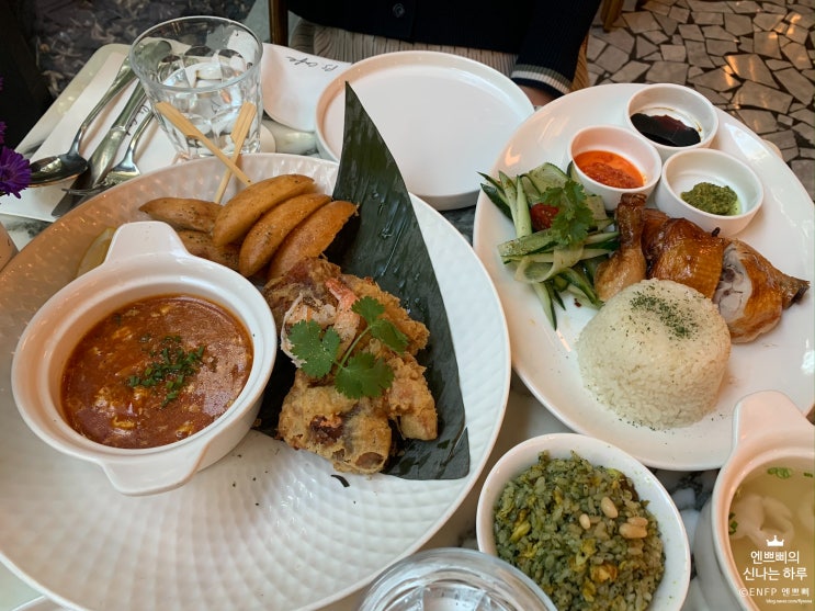  압구정로데오 도산공원 맛집 :: PS Cafe Cheongdam_싱가포르 관광 명소인 PS 카페에서 칠리 크랩 냠냠