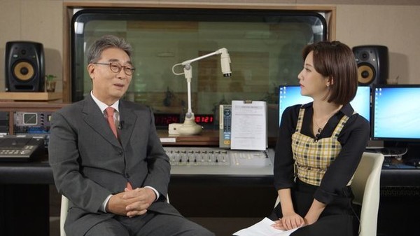 원종배 나이 아나운서 근황 결혼 부인 아내 김영빈 가족 방광암 자녀 딸 유재석