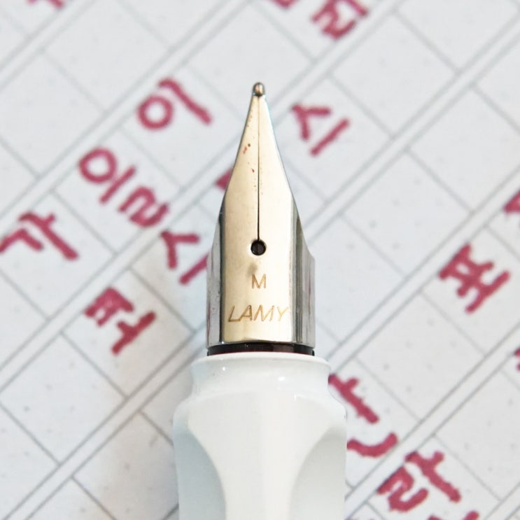  시월 (명시 필사, 아이디스 세리프 타자체, 가로쓰기, 라미 사파리 M닙)
