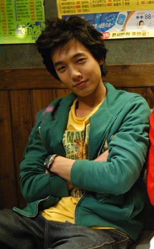 정경호 영화 필모 : 2005 광식이 동생 광태