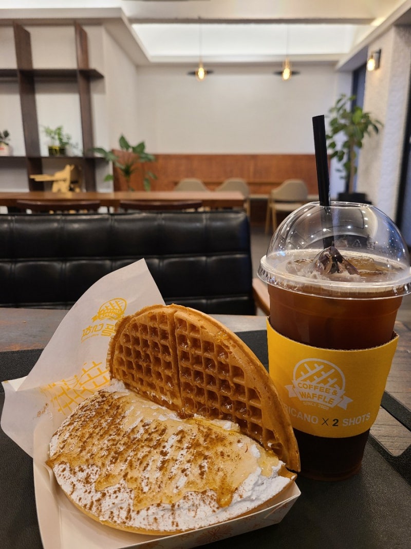 와플대학 메뉴 가격 고민하다가 애플시나몬 맛있어욤! ft. 영업시간 : 네이버 블로그