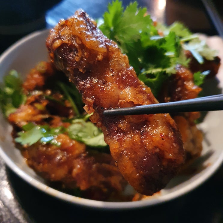  이태원 한남동 정민 오향갈비튀김 매력 있다